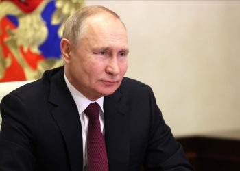 İsviçre’de Rusya başkanı Putin’in arkadaşına yardım eden 4 bankacı hatalı bulundu