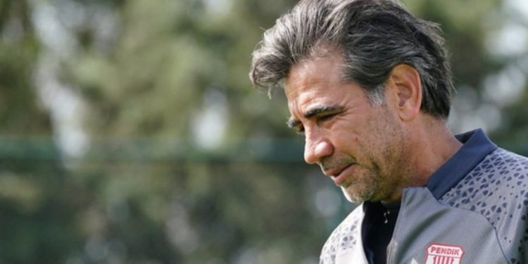Pendikspor’da Osman Özköylü ile yollar ayrıldı
